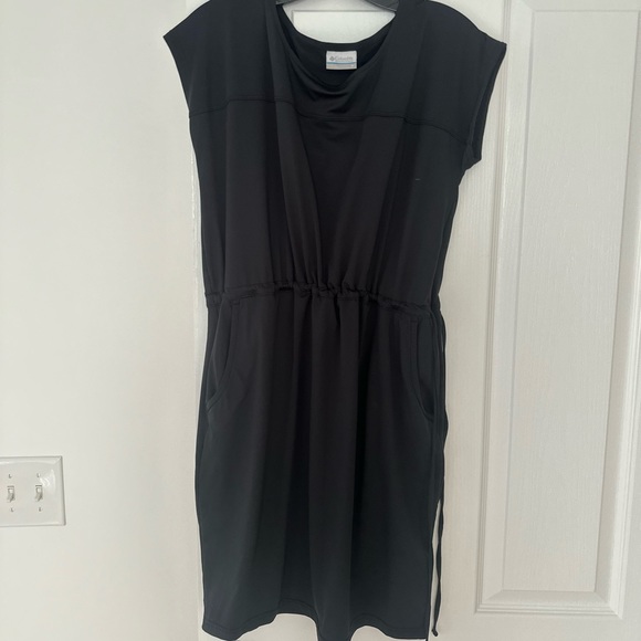 BIG BEE PRINT DRESS WITH POCKETS AND TIE BACK